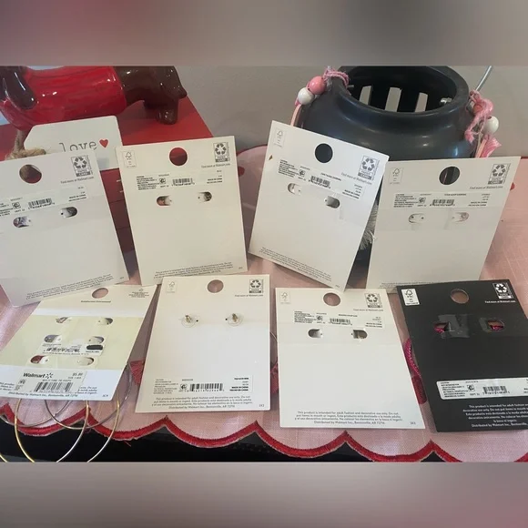 🛍️SALE…Time and Tru Earring Collection - multiple colors and styles - Picture 2 of 10